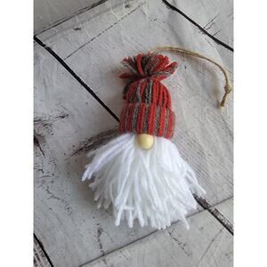 Handmade Hanging Yarn Pom Pom Christmas Gnomes Ornament Red And Gray Hat New